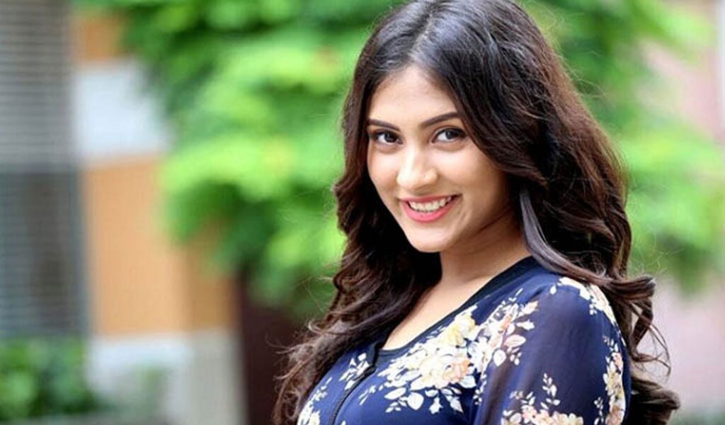 মেহজাবীন চৌধুরীর জীবনী