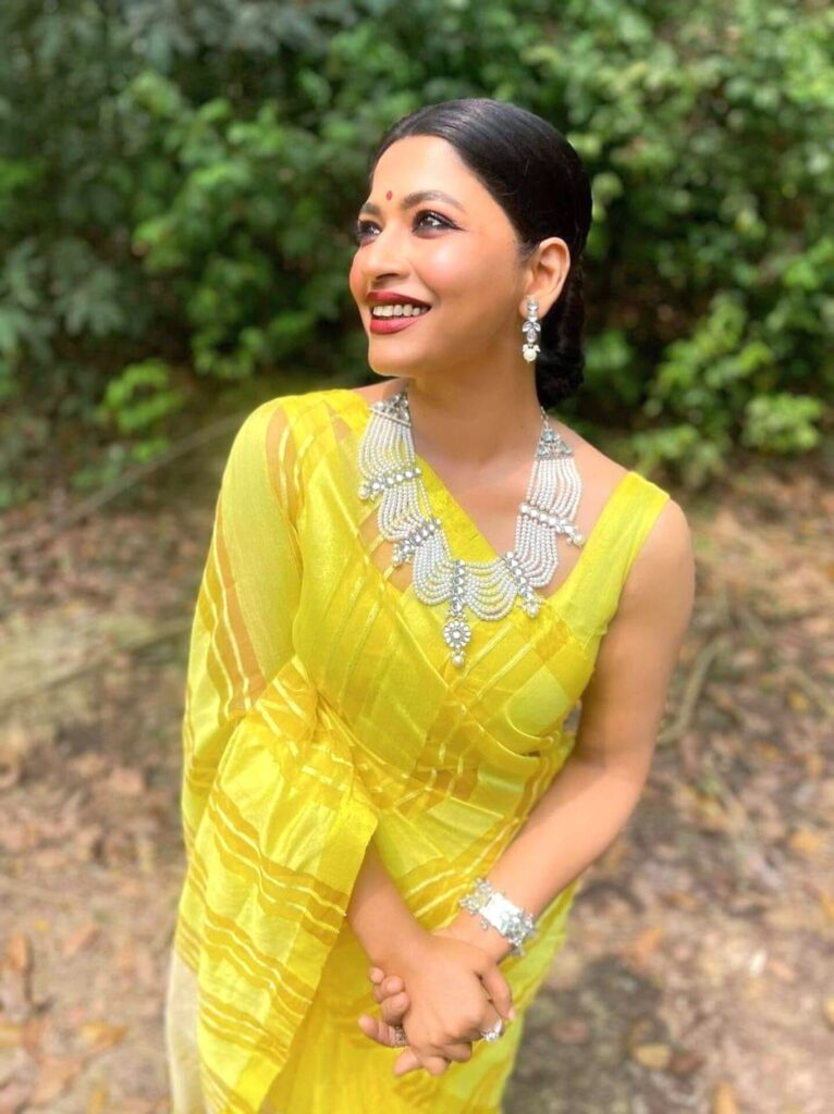 আজ আজমেরী হক বাঁধনের জন্মদিন : ১০ অক্টোবর 81 আজমেরী হক বাঁধন
