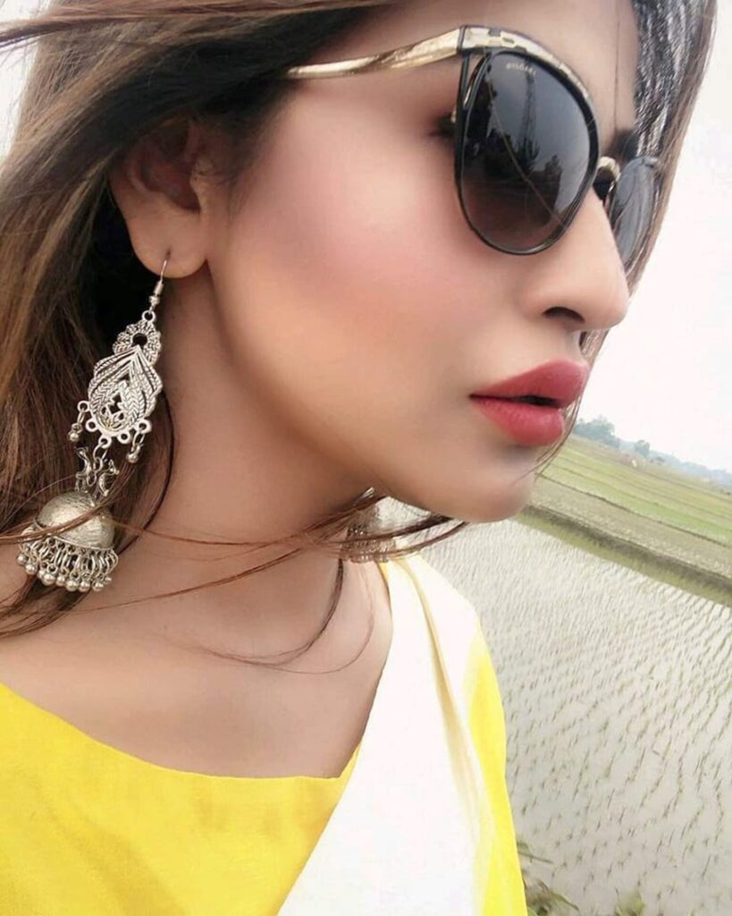 আজ আজমেরী হক বাঁধনের জন্মদিন : ১০ অক্টোবর 11 আজমেরী হক বাঁধন