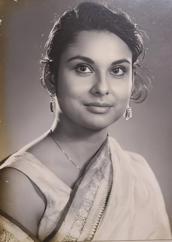 মাধবী মুখোপাধ্যায়