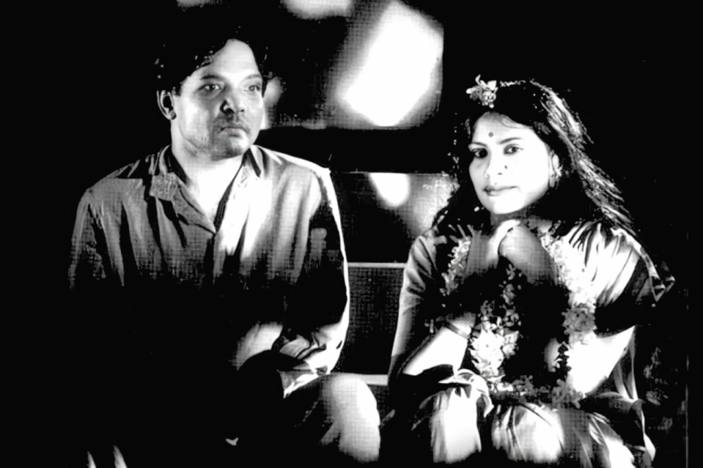 ‘রক্তকরবী’ অভিনয়ের মঞ্চে